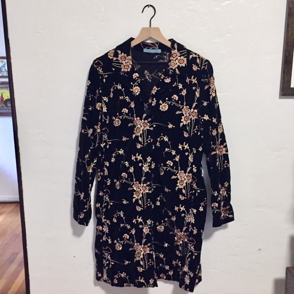 Johnny Was Jackets & Blazers - Johnny Was Black Velvet Floral Embroidered Coat